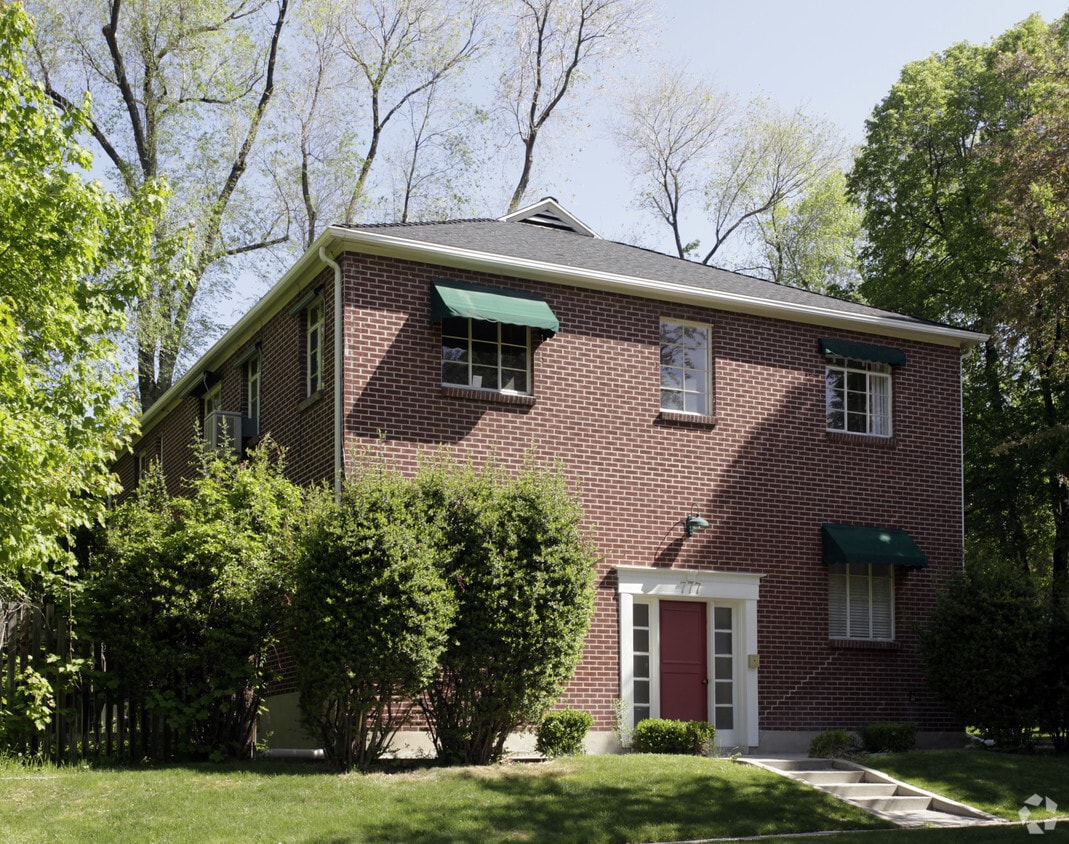 Primary Photo - 777 2nd Ave