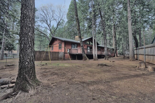Building Photo - 6167 Showdown Cir