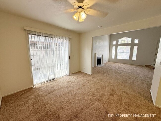 Building Photo - 2840 Lone Cliff Dr