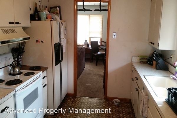 5 br, 2 bath House - 1501 Jarvis Drive photo'