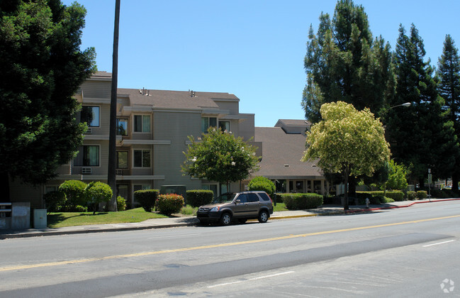 Foto del edificio - Napa Creek Manor