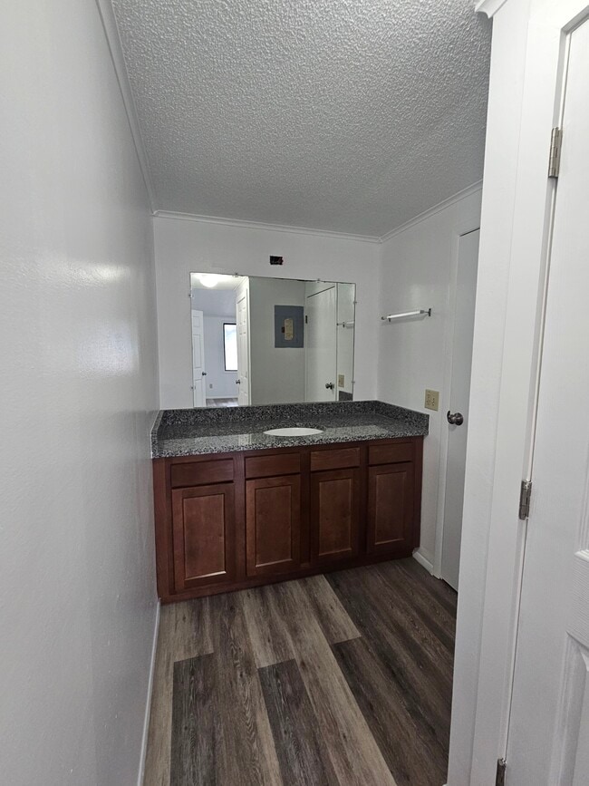 Building Photo - 336 N 40th St