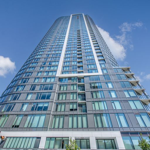 Building Photo - 2510 6th Ave