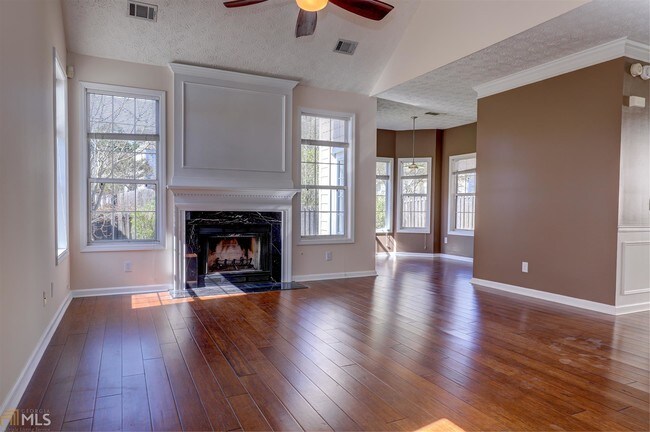 Building Photo - 12600 Deerfield Pkwy