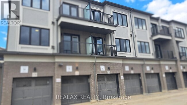 Building Photo - 178 Matawin Ln