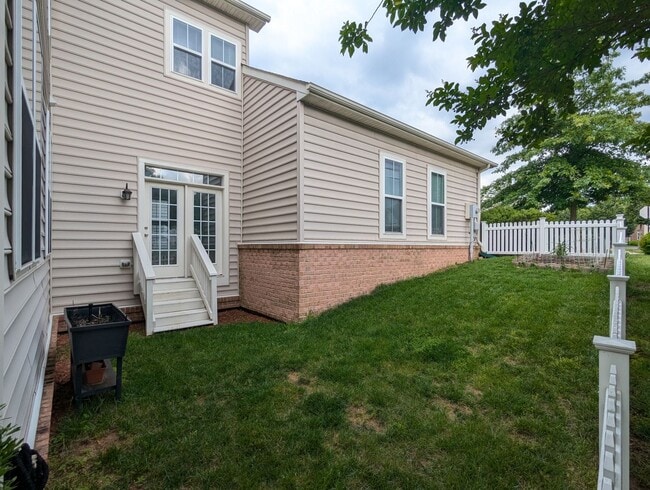 Building Photo - STUNNING Single Family Home in Brunswick C...