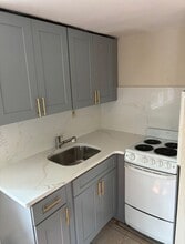 Building Photo - 68 Winges Ave