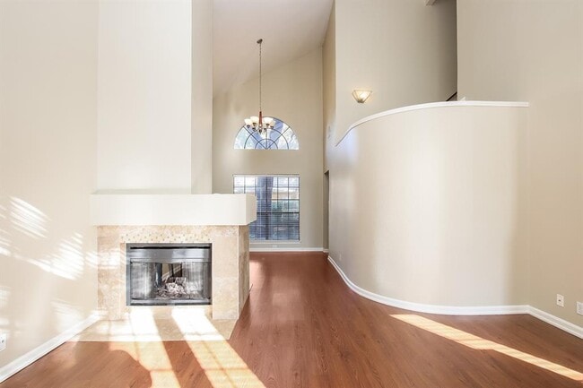 Foto del edificio - 2802 Hummingbird Cir