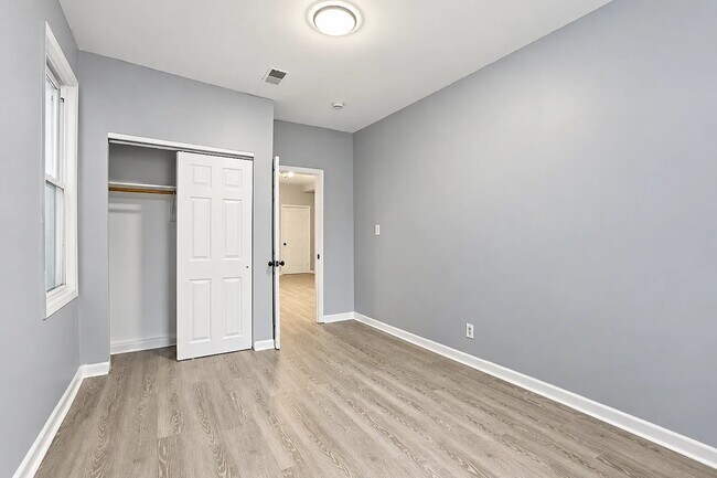 Building Photo - 790 S 14th St