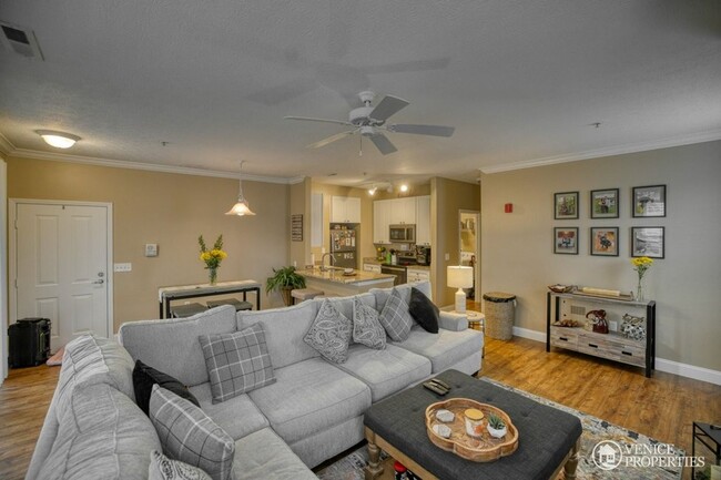 Foto del edificio - Two Bedroom with Garage near Grandview