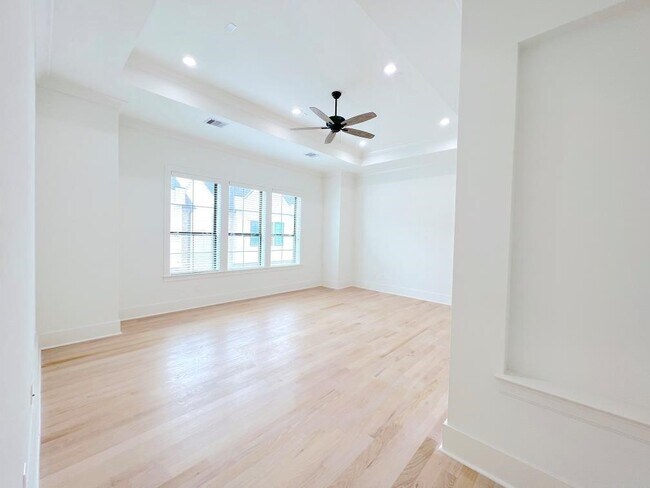 Foto del edificio - 2122 Blalock Rd