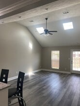 Building Photo - 844 Bryan Cir