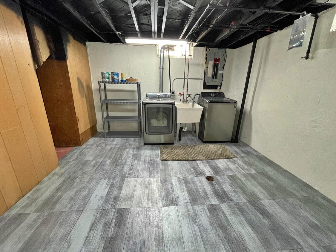 1764 Dr, Trenton, MI 48183 House for Rent in Trenton, MI