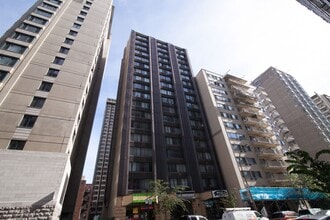 Building Photo - 2285 Rue St Mathieu