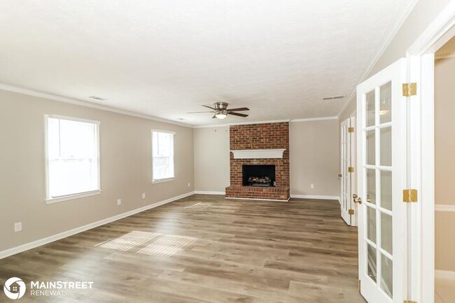 Building Photo - 3878 Hunters Chase SW, Conyers, GA 30094