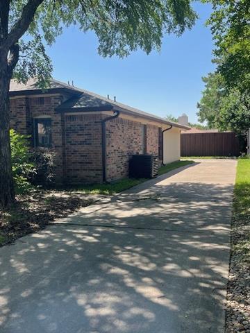 Building Photo - 445 Cozby Ave