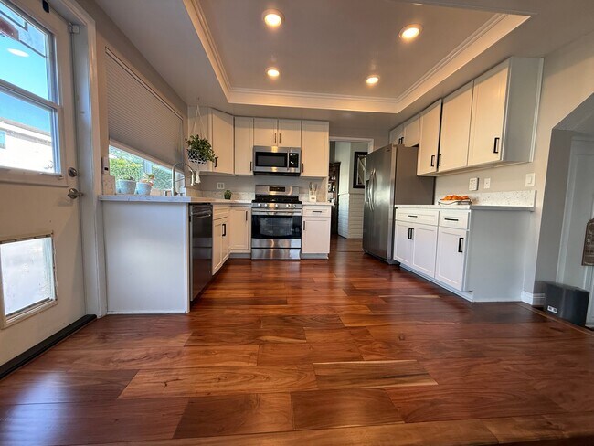 Building Photo - 3816 Mistral Dr