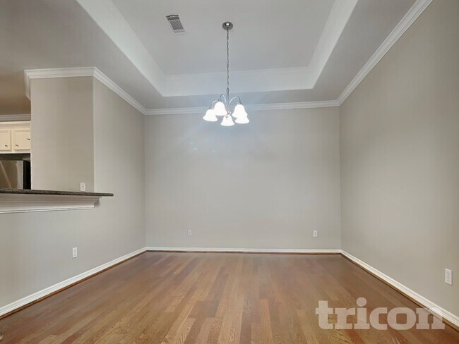 Foto del edificio - 6855 Tournament Dr