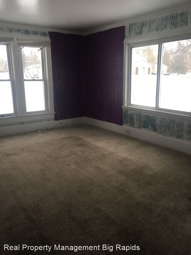 Foto del edificio - 3 br, 1 bath House - 517 Clark St.