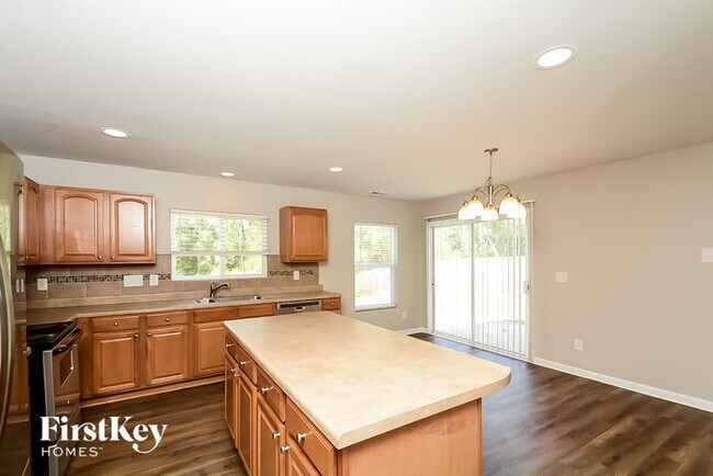Building Photo - 2639 Pebble Meadow Ln