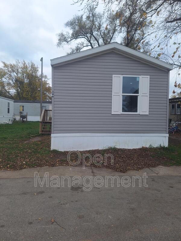 Primary Photo - 301 Mantle Ave