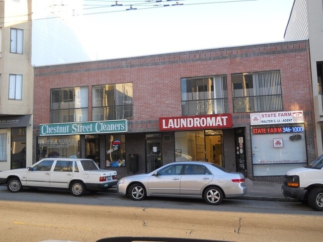 Building Photo - 1327-1329 Chestnut St