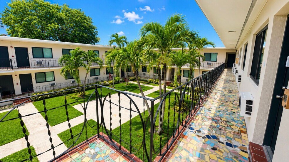 600 SW 9th Ave