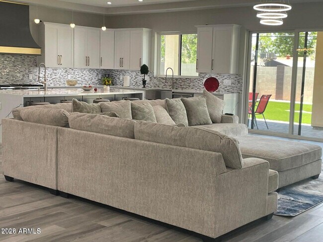 Foto del edificio - 6824 N 14th St