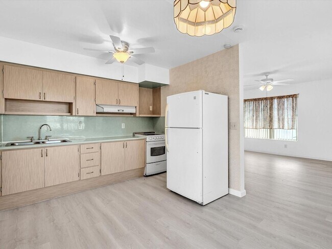 Foto del edificio - 2193 NE 172nd St