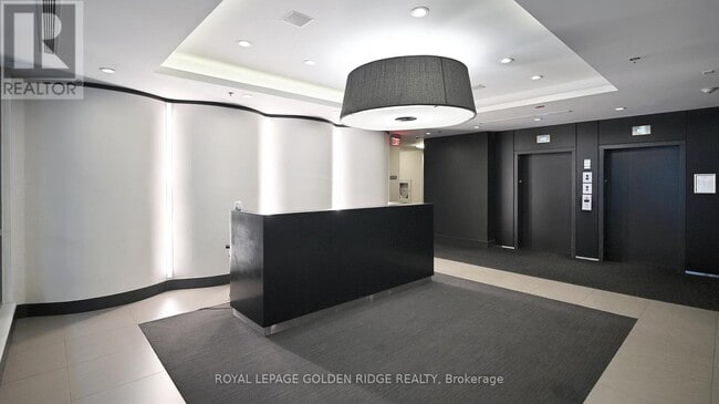 Building Photo - 377 Madison Ave