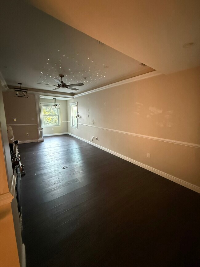 Living & Dining Area - 99 Roland St