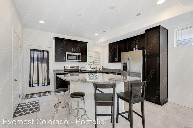 Foto del edificio - 3 br, 3 bath House - 4876 Halifax Court