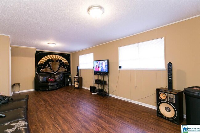 Building Photo - 5099 Darlene Dr