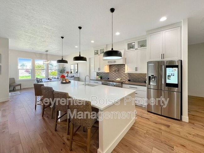 Building Photo - 9216 W Mirror Pond Dr