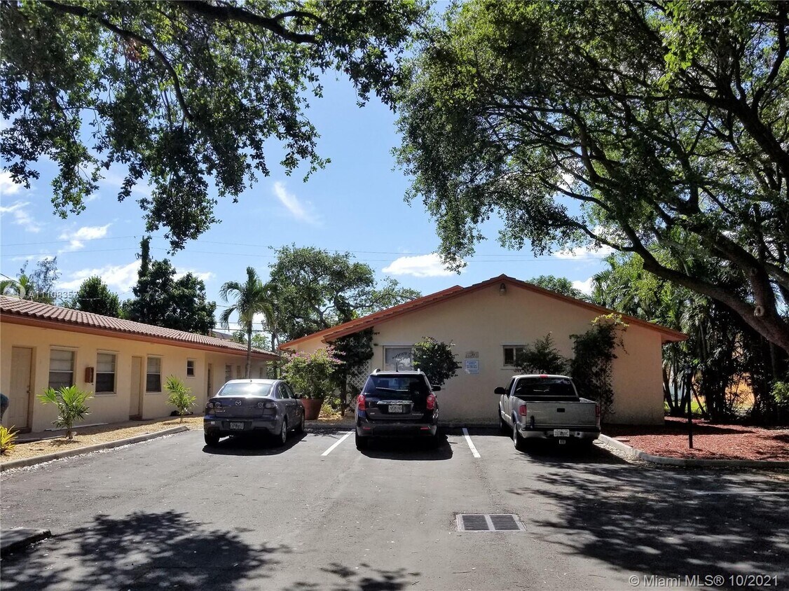 Foto principal - 2308 Monroe St