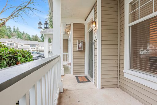 Foto del edificio - Newly Remodeled 3 bed 2.5 bath Townhome for Rent in Willow Grove Community