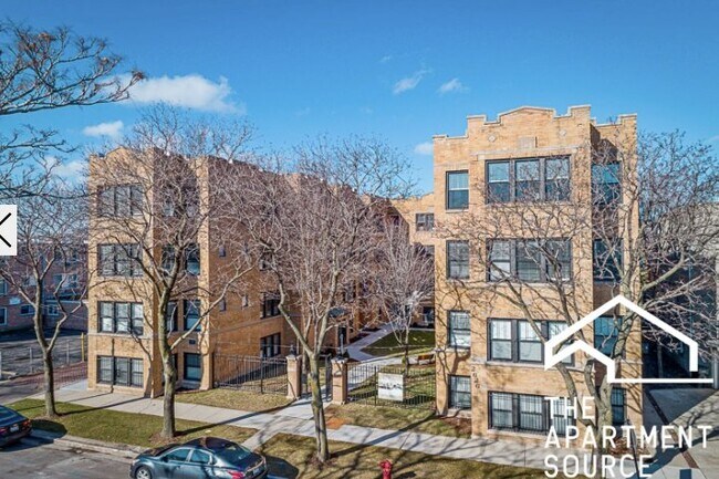 Foto del edificio - 2618 N Rockwell St