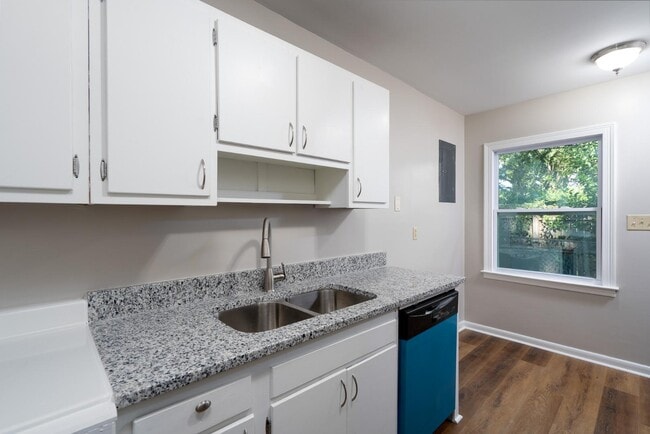 Photo - 745 Arbor St NE Apartment