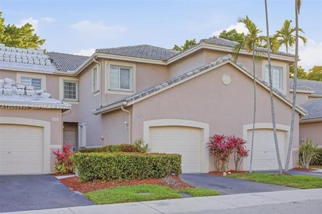 Building Photo - 2066 Madeira Dr