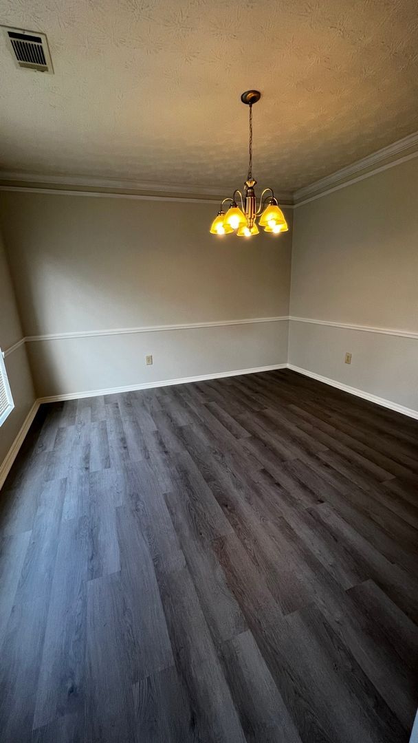 Building Photo - BEAUTIFUL & BRIGHT LARGE 3br/2.5ba LISTING...
