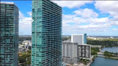 Building Photo - 3131 NE 7th Ave