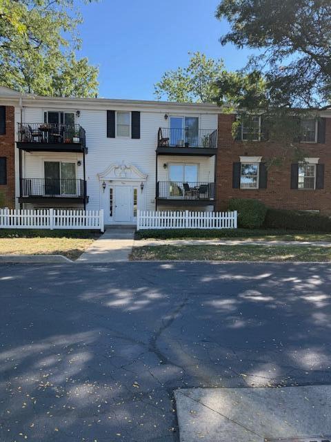 Foto del edificio - 1440 Slade Ave