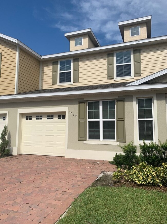 MOVE IN SPECIAL- 4/2.5 Energy Efficient Townhome in St. Cloud - MOVE IN SPECIAL- 4/2.5 Energy Efficient Townhome in St. Cloud