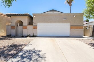 Building Photo - 927 E Escuda Dr