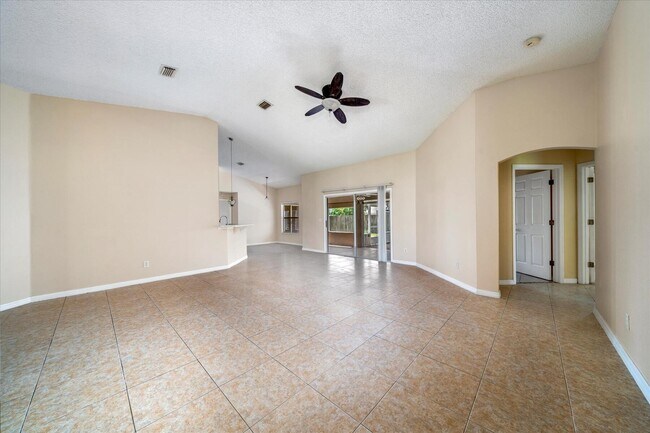 Building Photo - 762 Del Mar Cir