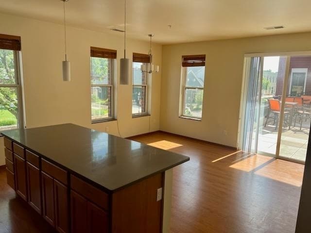 Foto del edificio - 7551 Hubbard Ave