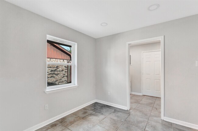 Foto del edificio - 1038 Cottage Oak Ln