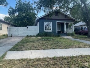 Building Photo - 1621 W French Pl