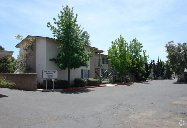 Foto del edificio - Santa Paula Village Apartments