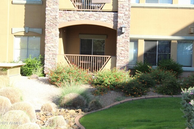 Building Photo - 5450 E Deer Valley Dr